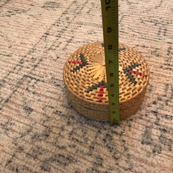 Vintage woven straw coaster set. Set of 6 - Picture 6 of 6